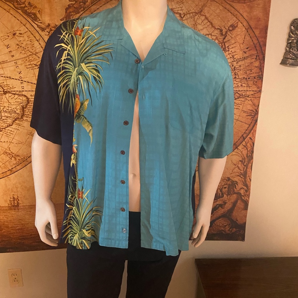 Vintage silk Tommy Bahama button up XXL
